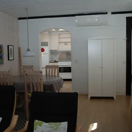 Hyggeligt Byhus I Hjertet Af Feriehus *
